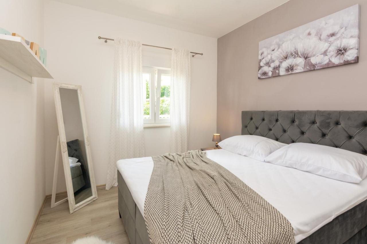 Holiday Home Bibano Бибинє Екстер'єр фото