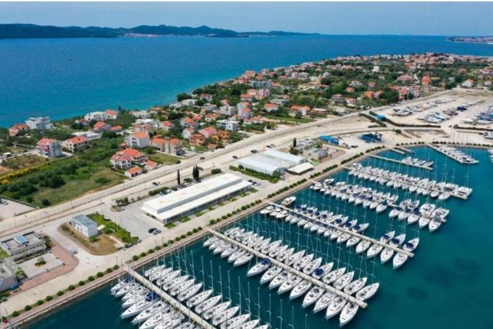 Holiday Home Bibano Бибинє Екстер'єр фото